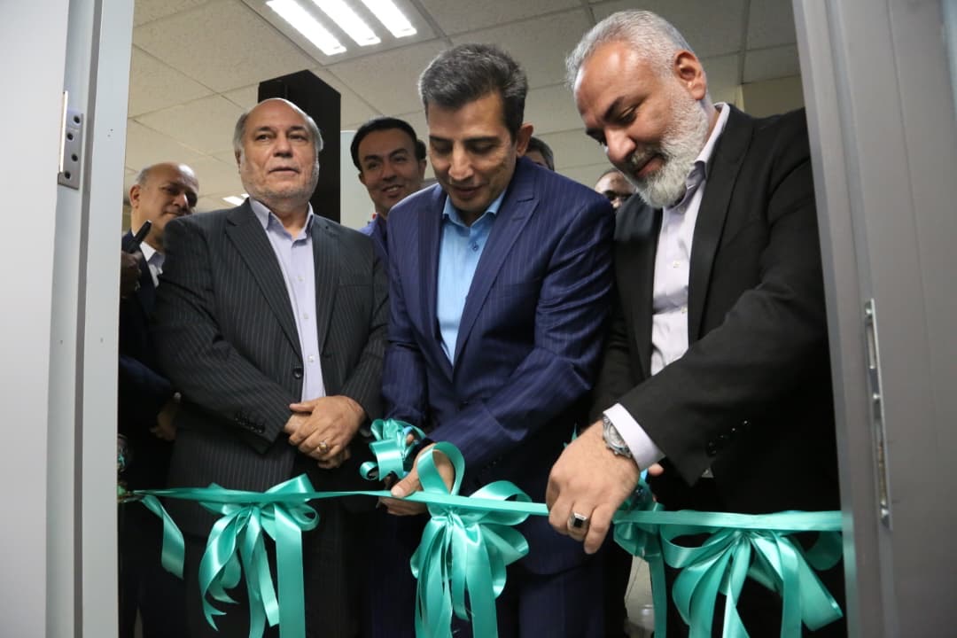  نخستین مرکز فروش غیرحضوری دارو و تجهیزات پزشکی ایران در پخش رازی آغاز به کار کرد  <img src="/images/picture_icon.png" width="16" height="16" border="0" align="top">